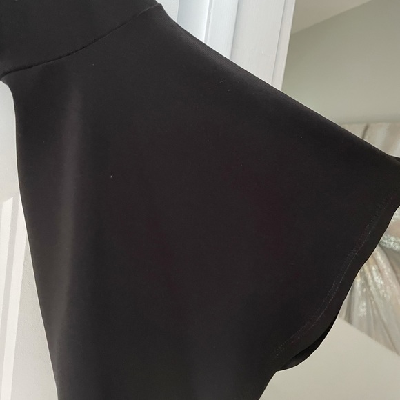 Off the shoulder Joseph Ribkoff top - Picture 3 of 4